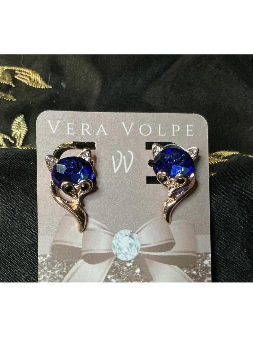 ! Fox Trot Stud Earrings filled